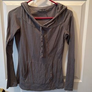 Prana women’s hooded long sleeved shirt, Size XS